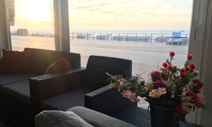 Westende Apartment | Very Spacious Ground Floor Luxury Apartment (4-8 Pers) with Sea View and Garage