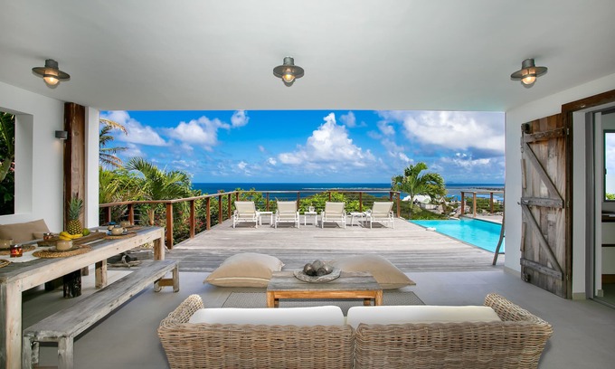 Cul de Sac Villa | Villa with breathtaking sea views and unique authentic charm!