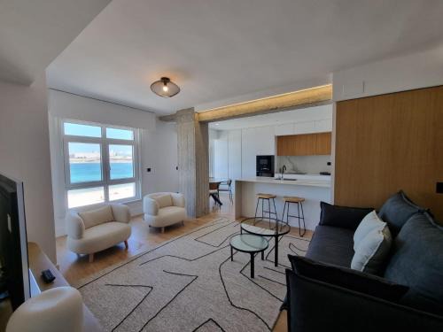 La Coruna Apartment | VibesCoruña-Rubine 20