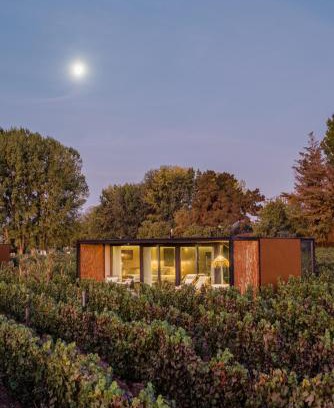 Cunaco Cabin | Vibo Wine Lodge At Viu Manent