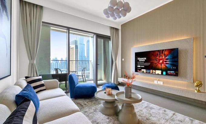 Za'abeel 2 Apartment | Vibrant Luxe Burj Khalifa Views-Dubai Mall Access by Maxx Value Homes