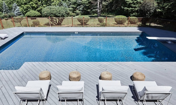 Valatie House | Vic at Spring Hill Estate