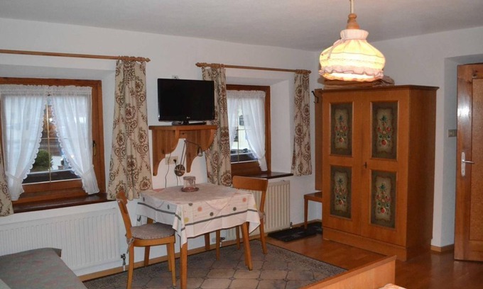 Achenkirch Apartment | Vierbettzimmer mit Dusche und WC - Landhaus Mayer