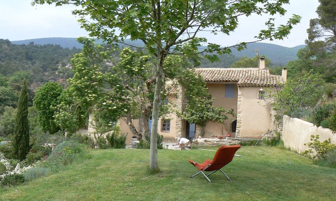Cucuron House | Vieux mas Isolé et Rénové Dans le Luberon