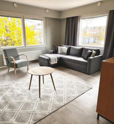 Sievi Apartment | Viihtyisä esteetön saunallinen asunto entisellä paloasemalla