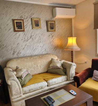 Banatski Karlovac House | Vikendica Sara,Devojacki bunar