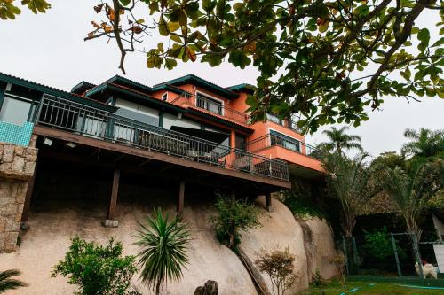 Florianopolis Villa | Vila da Magia Pé na Areia