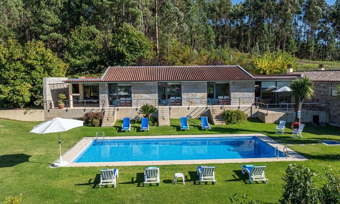 Rubiaes Villa | Villa 206 Spacious Villa Ideal for Large Groups