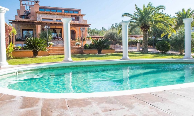 Sa Coma Villa | Villa, 5 bedrooms and private pool Sa Coma in Bunyola only 12 km from Palma