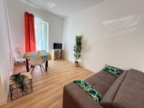 Saint-Roch Apartment | Villa Amira Angely Vauban