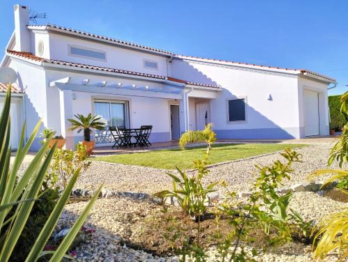 Aljezur Villa | VILLA ANDORINHA with Private Pool in a quiet area