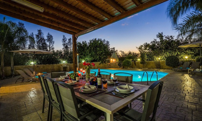 Argaka Villa | Villa Astro - a beach villa with heated pool that sleeps 8 guests in 4 bedrooms