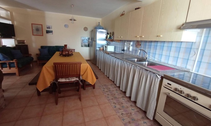Sant'Antioco Apartment | Villa Athos in Sant Antioco