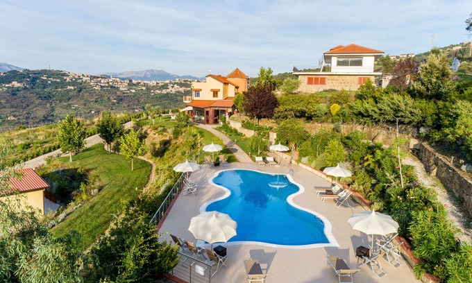 Laureana Cilento Villa | Villa Aurora " Villa Grande"