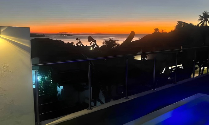 Vaitape Villa | Villa Avec vue Lagon ,coucher de Soleil et à Proximité des Restaurants/magasins