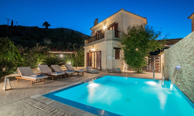 Romirion House | Villa Azzurra With Private Pool and Amazing View To The Sea &Village's mountain