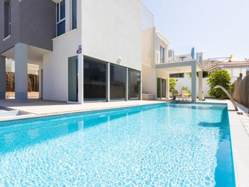 Playa Paraiso Villa | Villa Blanca Playa Paraíso by Interhome