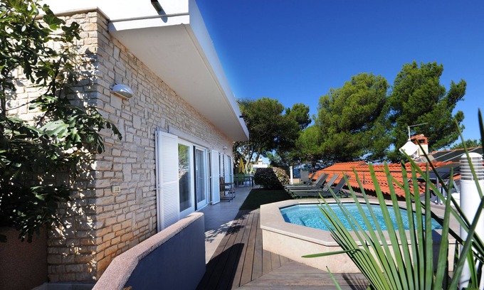 Crveni Vrh Apartment | Villa Cablex II oasis of calm