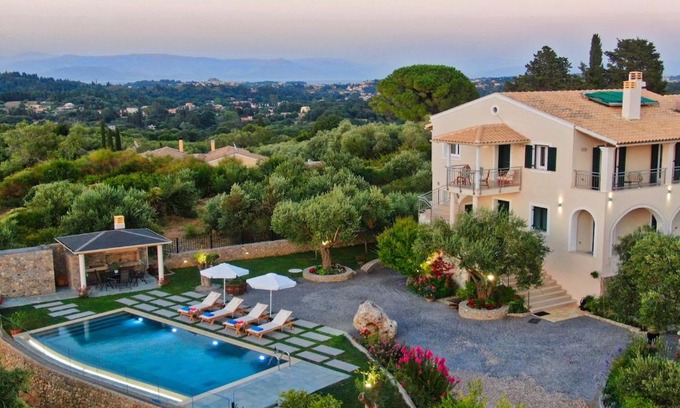 Agios Ioannis Villa | Villa Caesar