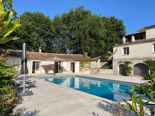 La Celle-sous-Gouzon Villa | Villa Camino with Magnificent pool
