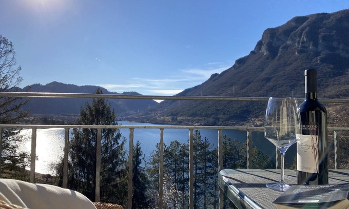 Idro Apartment | Villa Carlotta type C2, great view, large balcony, 300m to the lake, 4-5 pers.