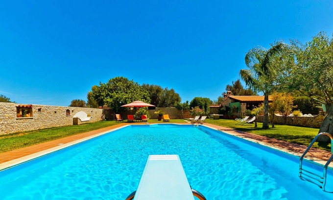 Cinisi Villa | Villa Carta, for large group with private pool and garden