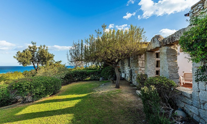 Sant'Elmo Villa | Villa 'Casa 2' with Private Terrace, Private Garden and Air Conditioning