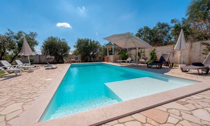 Galugnano Villa | Villa 'Casa Vacanza Ranzulu' with Private Pool, Wi-Fi, and Air Conditioning