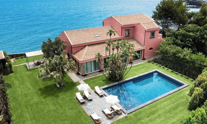 Pozzillo Villa | Villa Ceglie - Sea front villa with heated pool