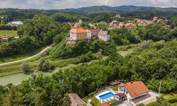 Ozalj Villa | Villa Colapis