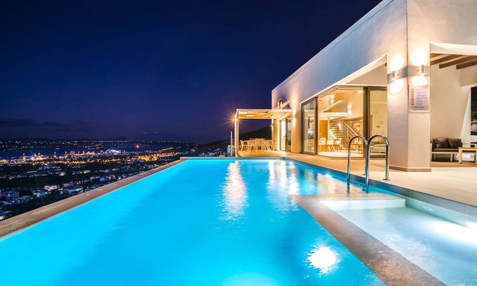 Katochori Villa | Villa Con Vista- Heated Pool 4 bdr Sleeps 8