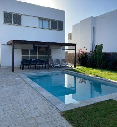 Cala'n Bosch Villa | Villa d’Aina * Propiedad privada con piscina