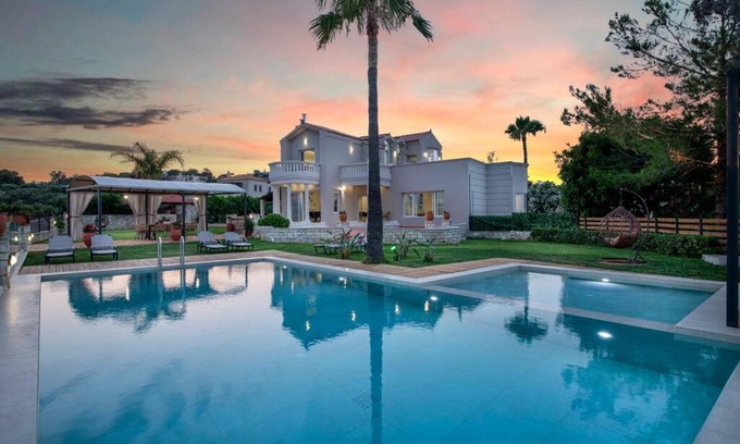 Pitharion Villa | Villa Damant
