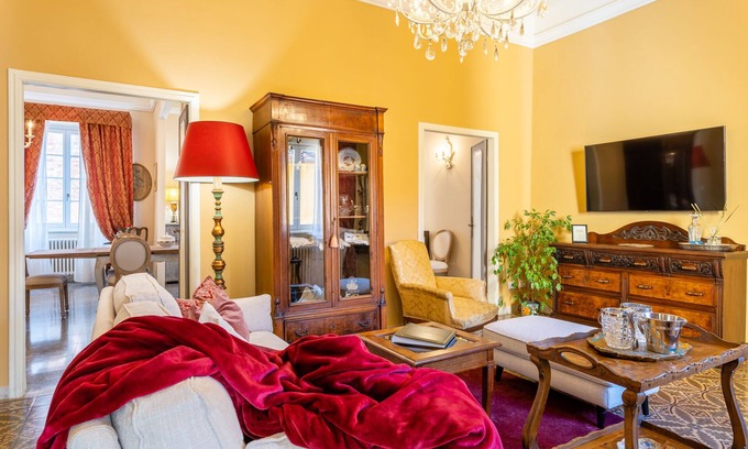 Lucca Historical Center Apartment | Villa De' Maestri - with private inner elevator since May 2025, in the center