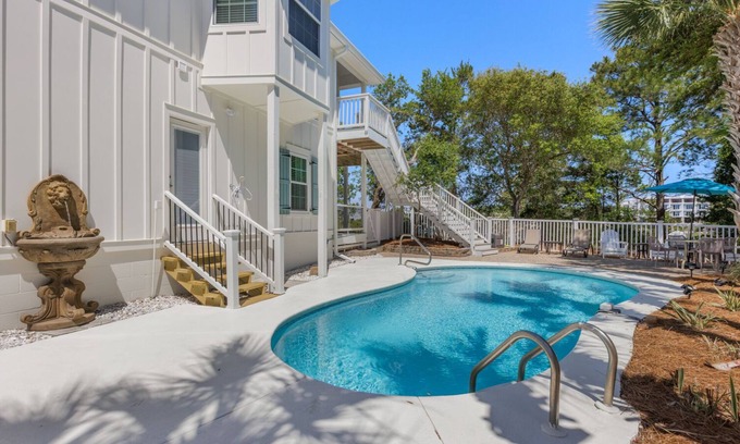 Seacrest House | Villa Del Lago - Seacrest Home with private dock and pool (can be heated)!