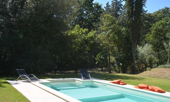 Nugola Villa | Villa di Mezzo - sleeps 8 guests in 4 bedrooms