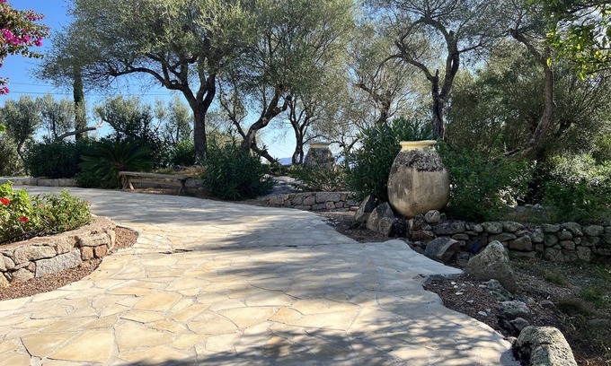 Porto-Vecchio House | Villa en Pierre au Calme Dans le Maquis