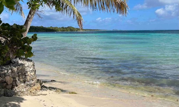 Grande-Terre House | Villa et sa Plage Privée au Bord du Lagon de Saint-françois