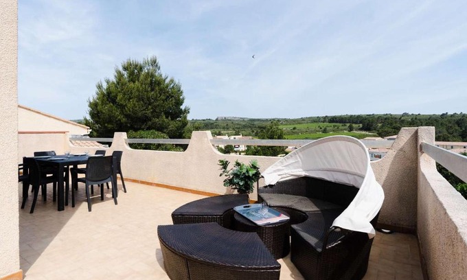 Foulquines Villa | Villa familiale spacieuse à Narbonne-Plage pour 6 pers, parking privé, animaux admis - FR-1-409-194