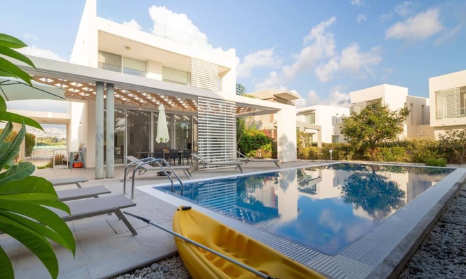 Pegeia House | Villa Fantasy: Newly built modern spacious villa in Coral Bay!