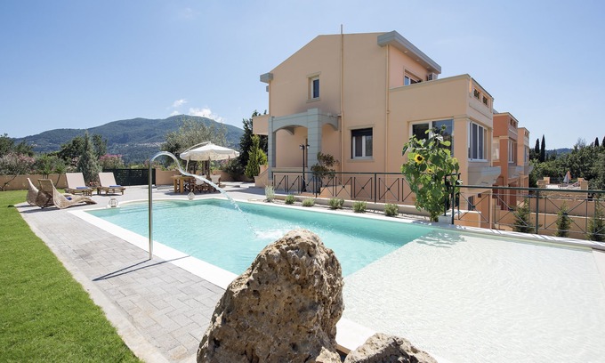 Corfu Villa | Villa Felicia is the ultimate booking option for couples, families and friends