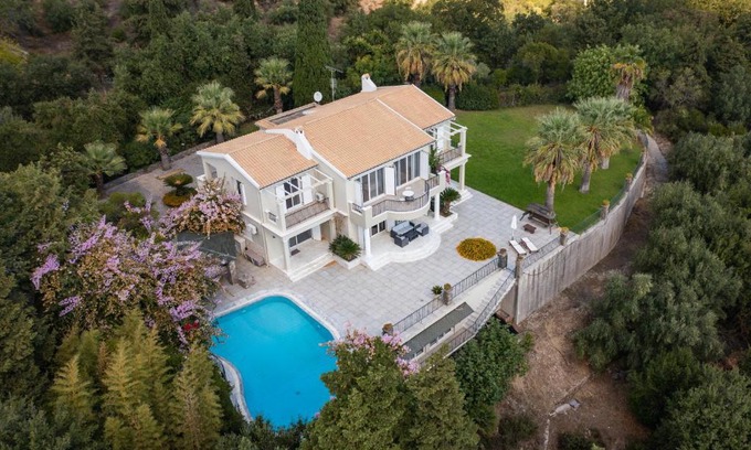 Perama Villa | Villa Grosse Sea and Mountains View