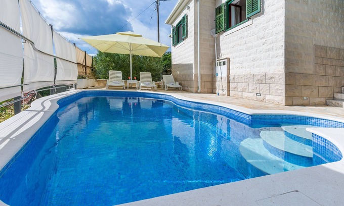 Zvecanje House | Villa Holiday home Zvečanje (V6211-K1) - Zvečanje
