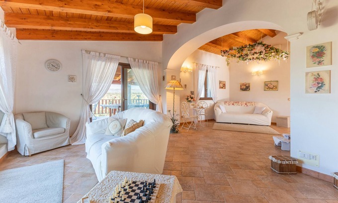 Scicli Villa | Villa 'Il Rifugio Della Quiete' with Mountain View, Wi-Fi and Air Conditioning