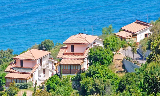 Capo d'Orlando Villa | Villa in a residence with shared pool in Capo d'Orlando's hill 3km from the sea