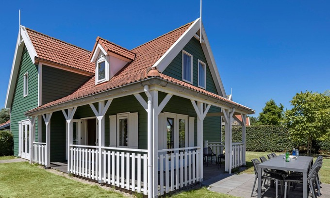 Bruinisse Villa | Villa in Aquadelta by the Water