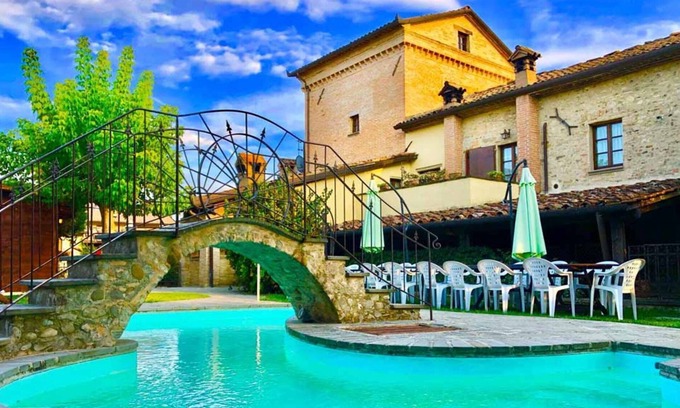 Piosina Villa | Villa in Città Di Castello with 10 bedrooms sleeps 27