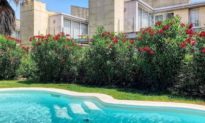 L'Escala Apartment | Villa in La Escala near Els Riells Beach