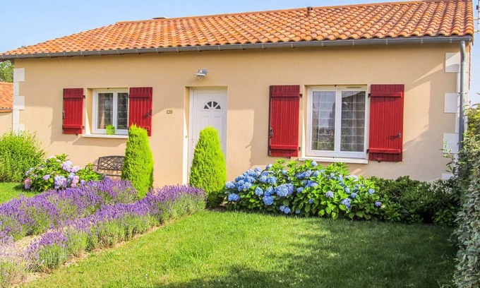 Les Forges Villa | Villa in Les Forges with Golf Access