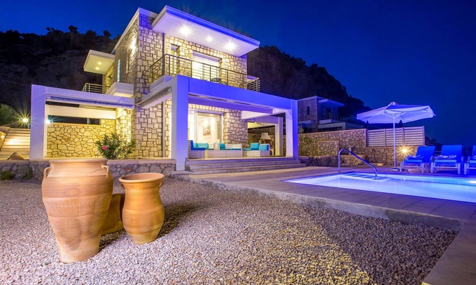 Afandou Villa | Villa in Rhodes with Infinity Pool & BBQ